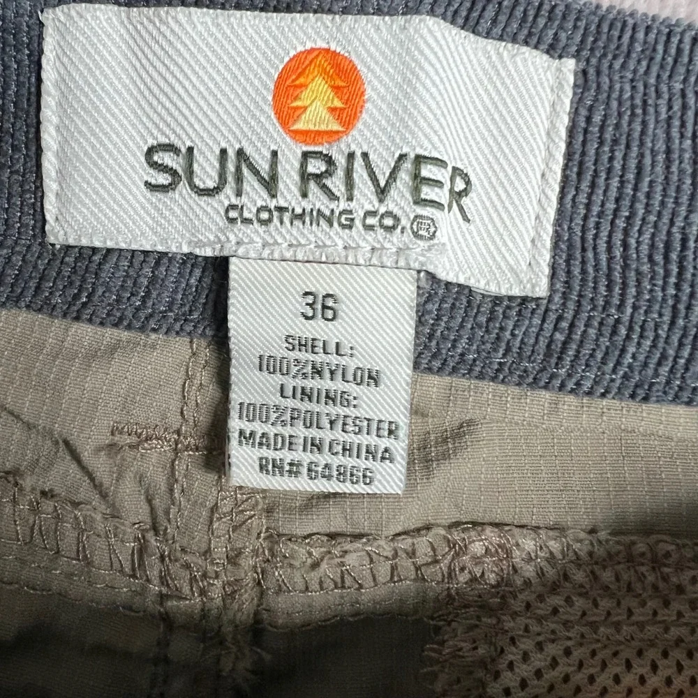 SUN RIVER CLOTHING CO Mens Cargo Shorts Khaki Nylon Polyester Zip Pocket Size 36